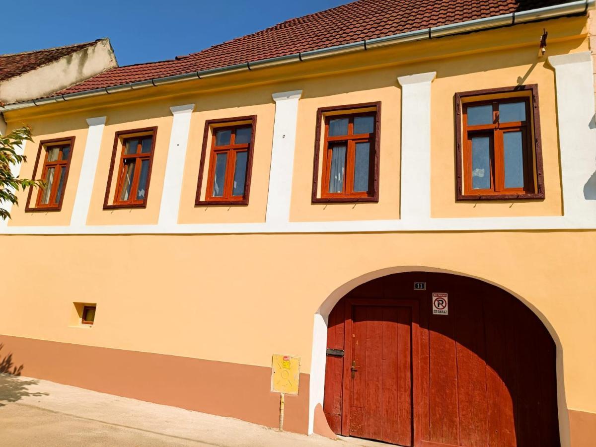 Heltau Apartments Cisnadie Екстер'єр фото